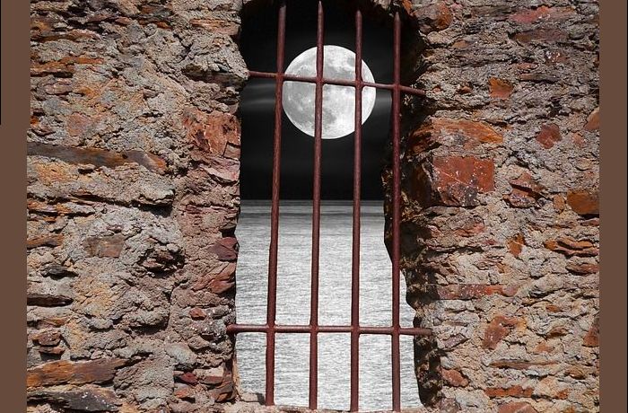 Η φυλακή-ΚΩΣΤΑΣ ΜΟΝΤΗΣ