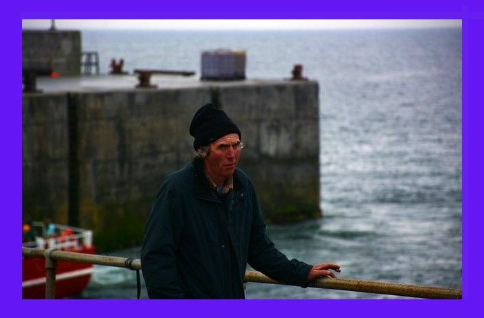 Τους ναυτικούς τους γέρους συλλογίζουμαι-ΚΩΣΤΑΣ ΟΥΡΑΝΗΣ