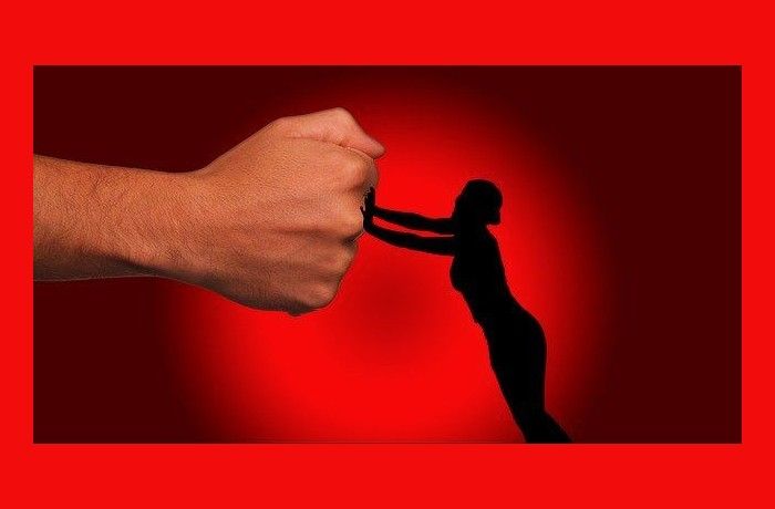 Φανατισμένη δεν είμαι- ΠΙΛΑΡ ΡΟΝΤΡΙΓΚΕΣ ΑΡΑΝΤΑ