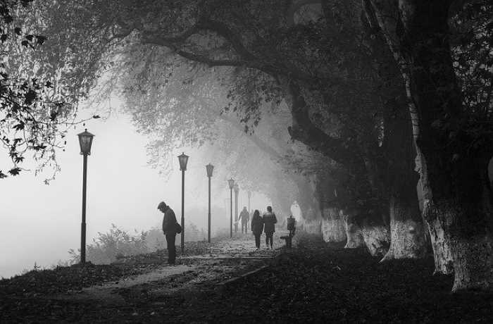 Γυρνάν αμίλητα παιδιά-ΚΩΣΤΑΣ ΚΙΝΔΥΝΗΣ,ΣΤΑΥΡΟΣ ΞΑΡΧΑΚΟΣ-ΝΙΚΟΣ ΞΥΛΟΥΡΗΣ