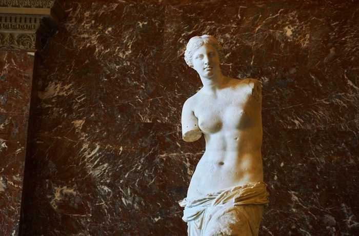 Γράφοντας την ιστορία μας-ΠΟΛΑ ΒΑΚΙΡΛΗ