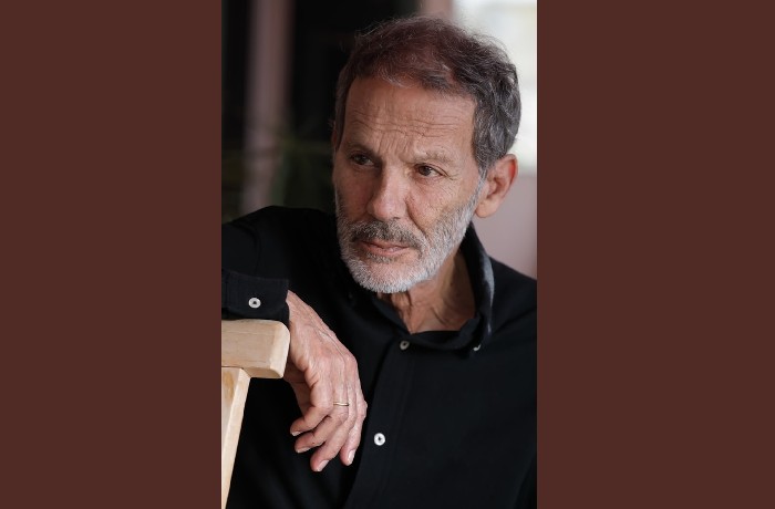 Έξι τραγούδια του Σταύρου Ξαρχάκου