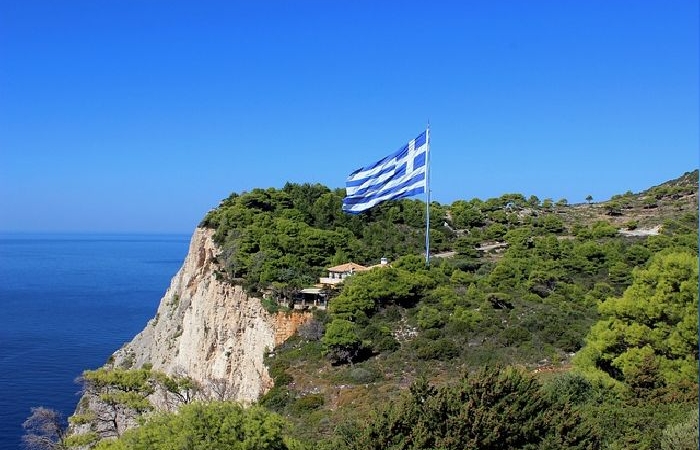 Δώδεκα τραγούδια για την πατρίδα