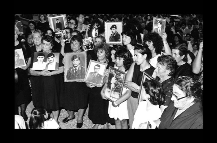  Η αρραβωνιαστικιά του αγνοούμενου-ΒΟΥΛΑ ΑΝΤΩΝΙΟΥ (Η ιστορία ενός ποιήματος)
