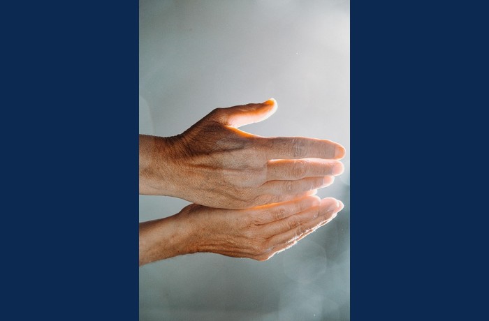  [Της άρεσε να δουλεύει με γυμνά τα χέρια...]-ΞΑΝΘΗ ΜΗΛΙΓΓΟΥ-ΓΚΛΕΖΑΚΟΥ