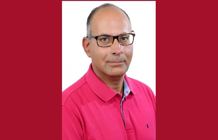  Νίκος Παπάνας : Ανθολόγηση δώδεκα ποιημάτων από 4 συλλογές