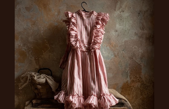 Το φουστανάκι με τους φραμπαλάδες-ΡΟΥΛΑ ΒΑΣΙΛΑ